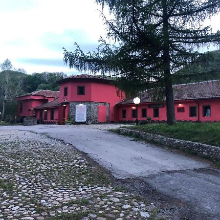 Zlatna Ribka Motel Kokolyane Buitenkant foto