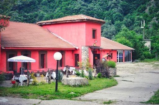 Zlatna Ribka Motel Kokolyane Buitenkant foto