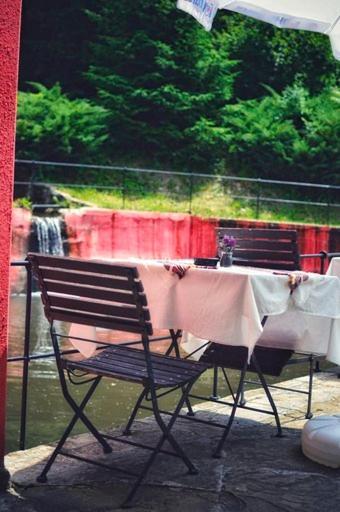 Zlatna Ribka Motel Kokolyane Buitenkant foto